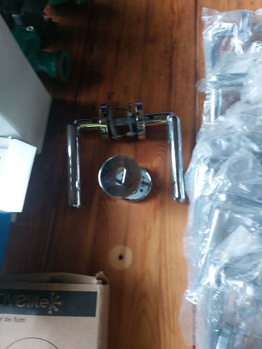 Vând minere pentru uși