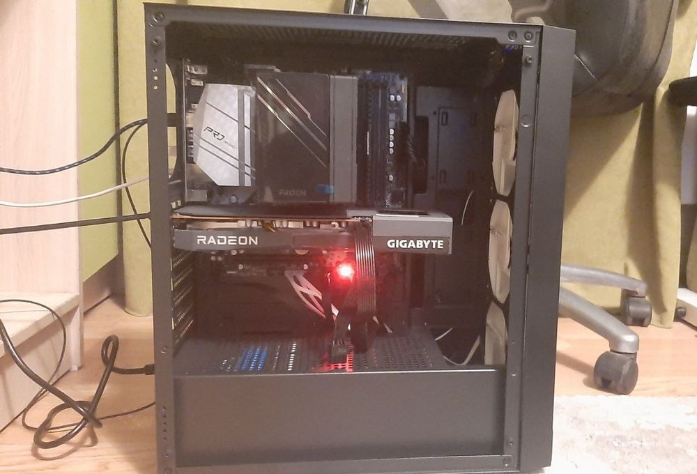 Видеокарта Gigabyte Eagle RX6600XT 8GB