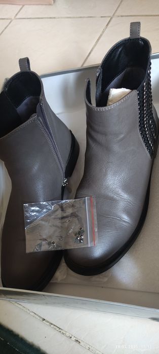 Полусапожки женские.