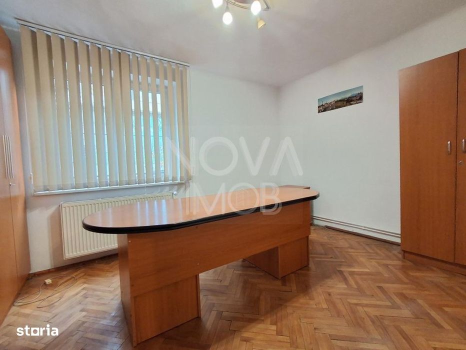 Apartament 4 camere de vanzare, Central