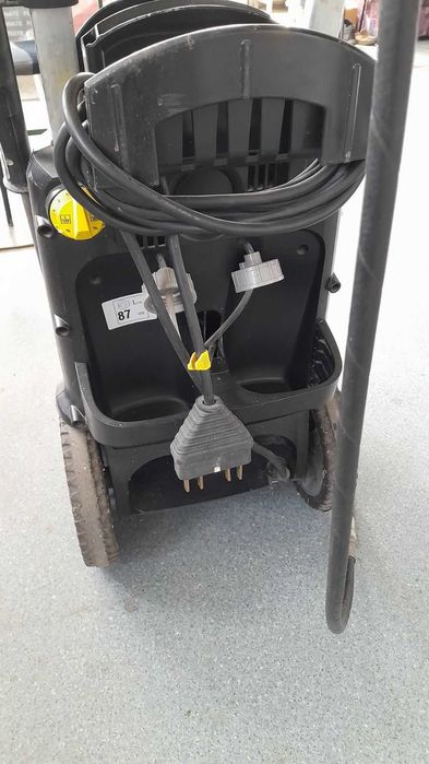 Професионална водоструйка КЕРХЕР HD9/20-4М трифазна