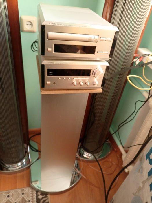 Yamaha E-200 stereo