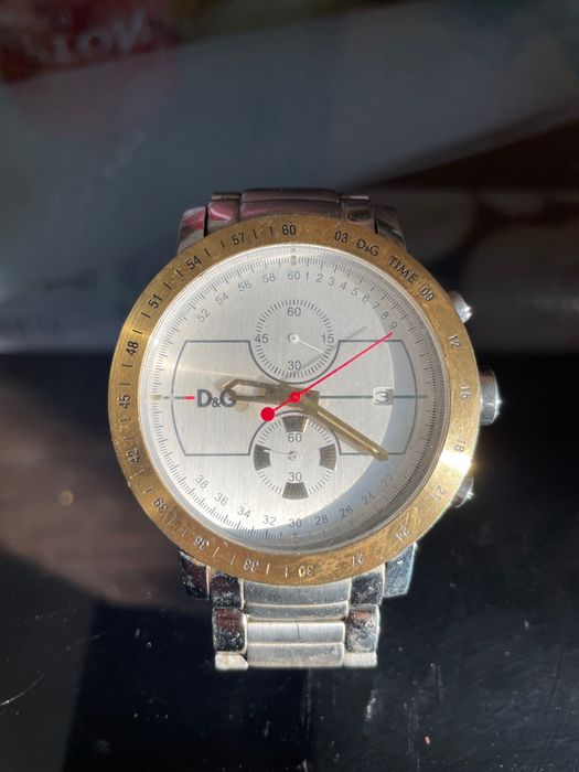 Оригинални Часовници различни марки.