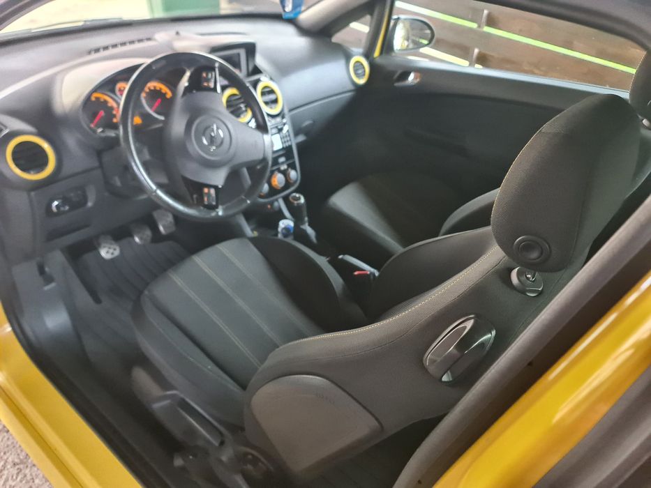 Opel    Corsa 1.4