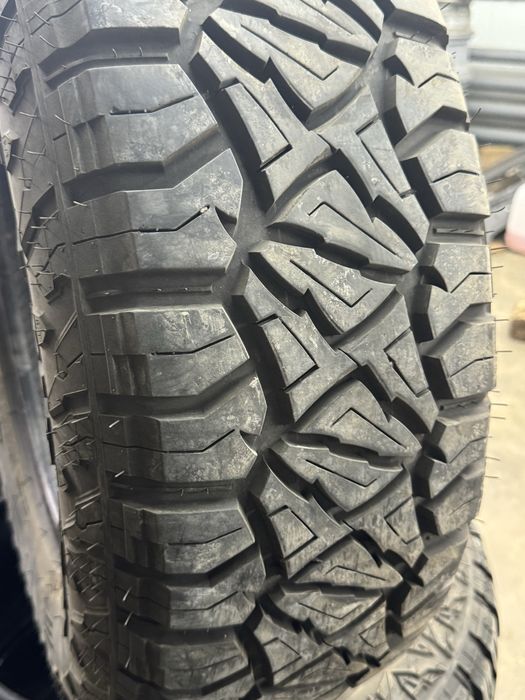 Продам шины 265/70/27 RT