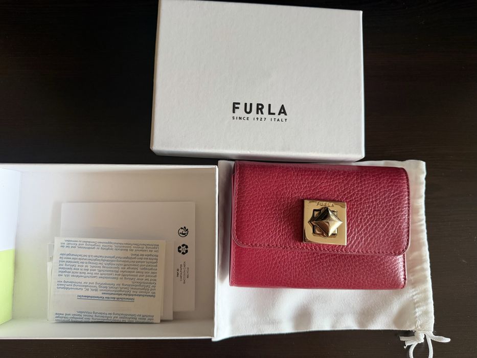 Портфейл Furla , закупен от официалният сайт на марката