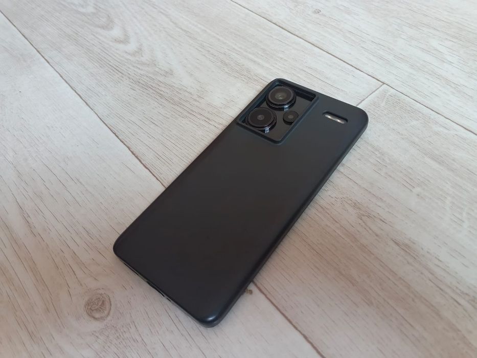 Redmi Note 13 Pro Plus 512/12гб черного цвета