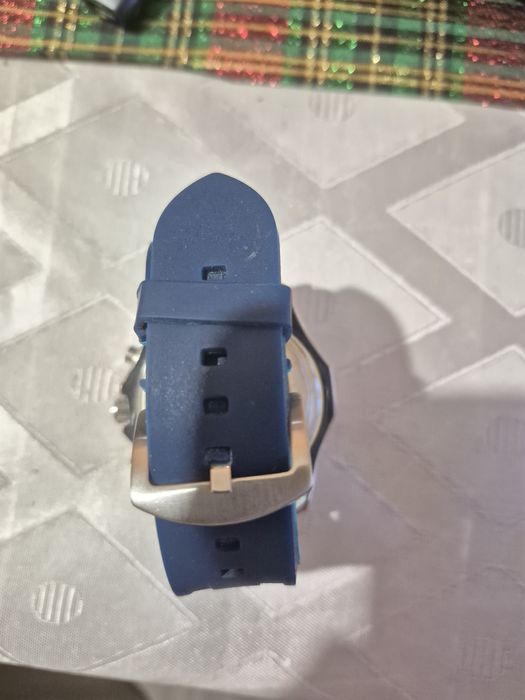 Чисто нов механичен часовник