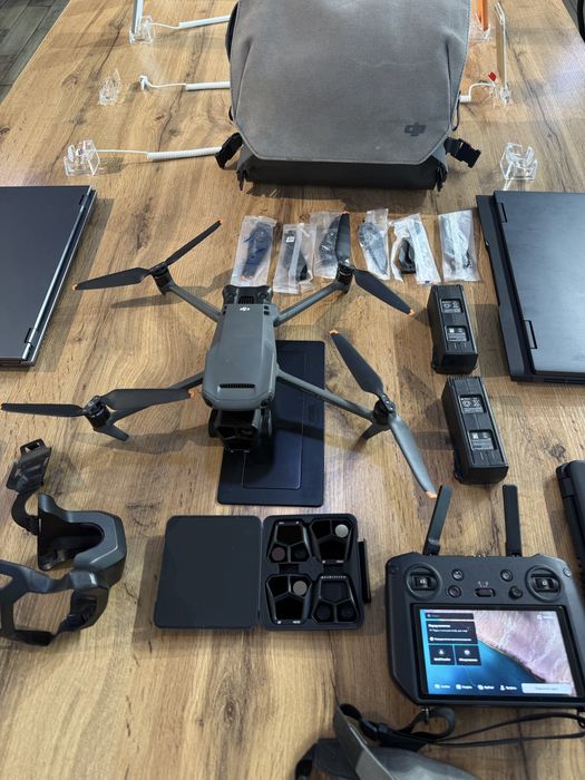 Dji mavic 3 pro fly more combo