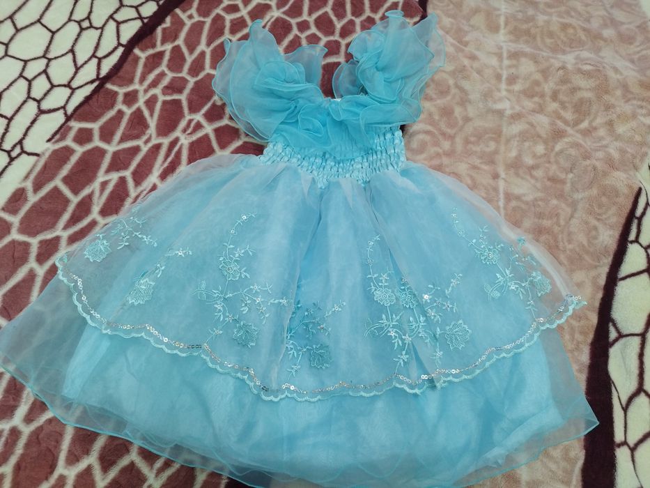 Вещи на девочку от 4х месяцев до 6 лет.