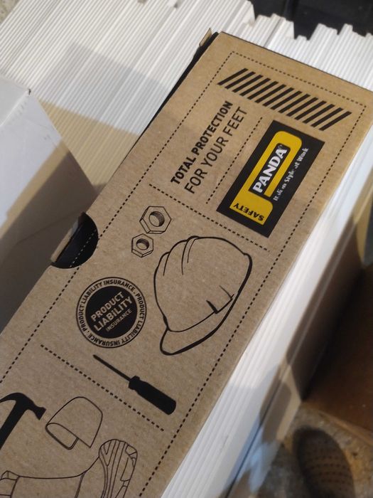 Продавам работни обувки