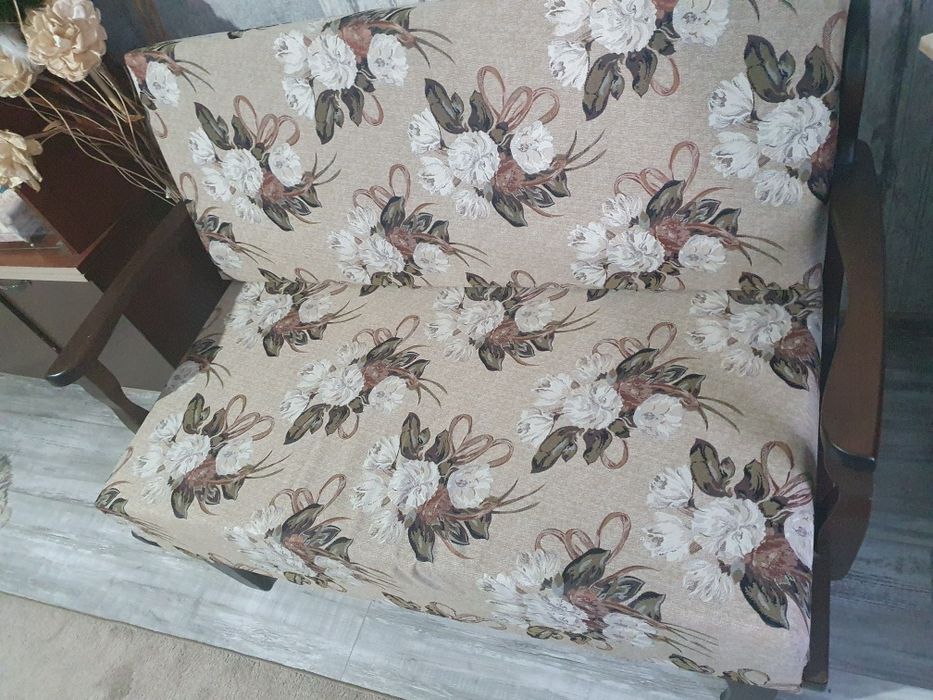 Ново разтегателно канапе  от масив