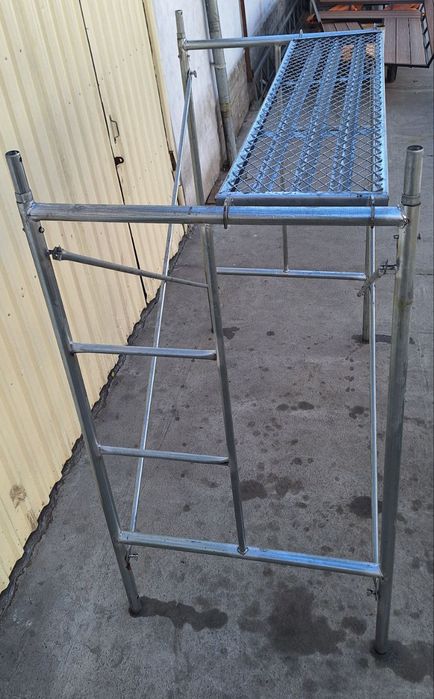 Леса алюминиевые+ плюс алюминиевая  площадка для тех кто себя любит