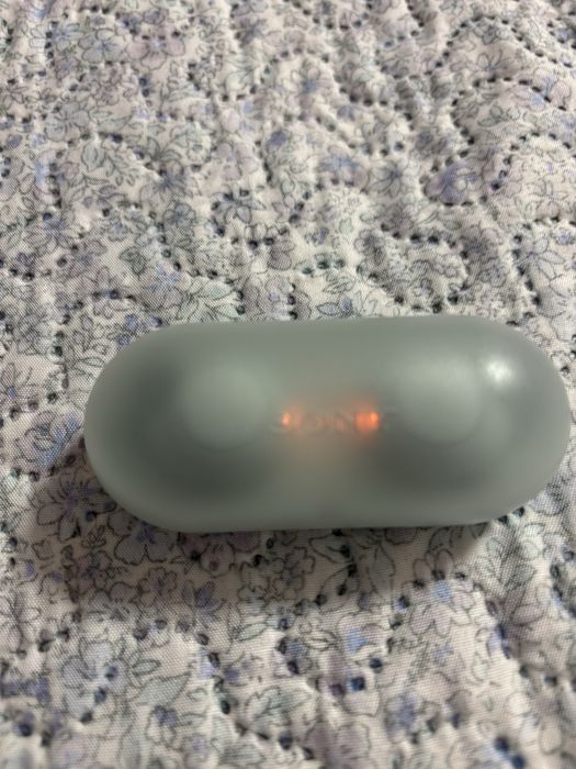 Слушалки SONY в коралов цвят