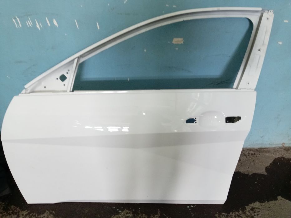 Дверь левая передняя