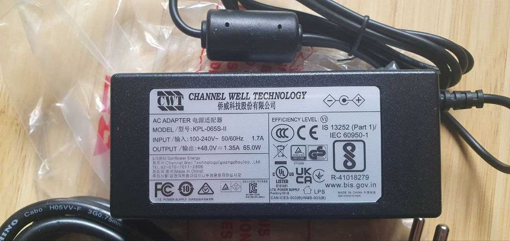 Alimentator Switch PoE 48-51 V DC 1,36W