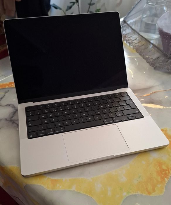 MacBook Pro 14 M3