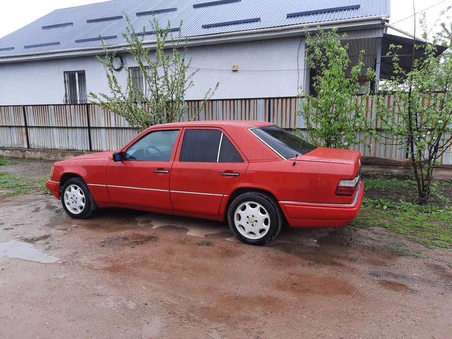 Продам машину мерседес