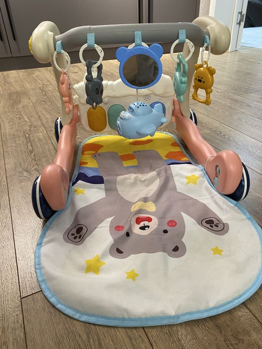 Музыкальный коврик и ходунок 2 в 1
