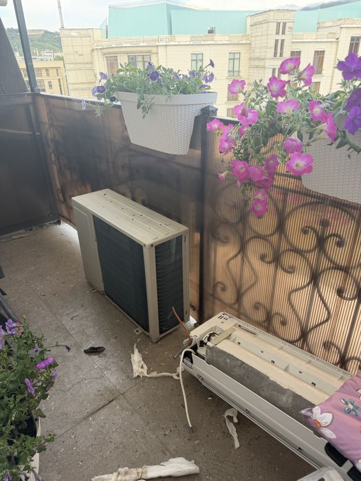 Кондиционер в идеальном состоянии! В чистке не нуждается!