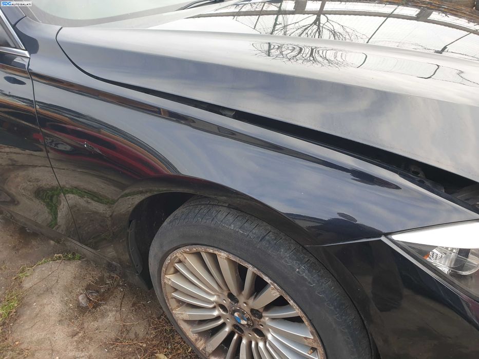 Aripa Dreapta Fata BMW Seria 3 F30 F31 2011 - 2019 Culoare 475 Black Sapphire Metallic [K0280]