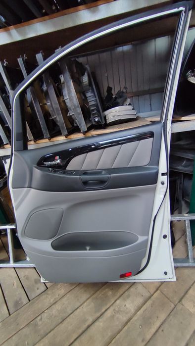 Дверь передняя Toyota Alphard 2007г