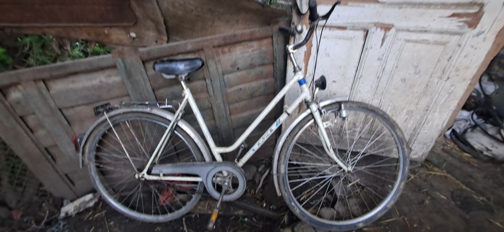 Bicicleta de vânzare