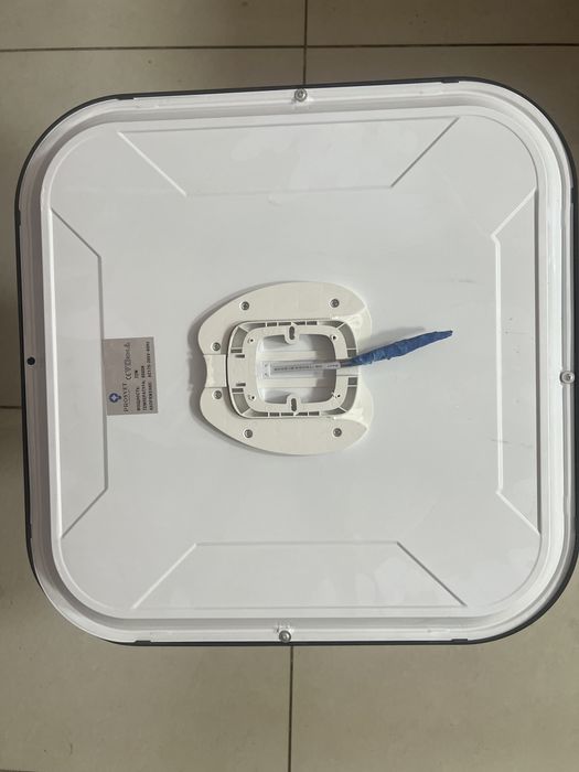 Светильник, наличие 2 шт