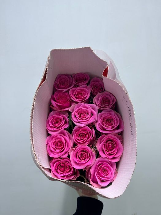 Пышные розы оптом по 37.000 сум