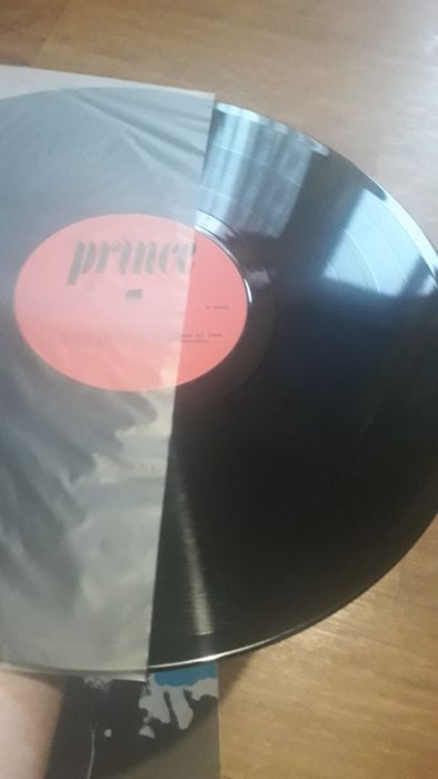 Пластинки виниловые