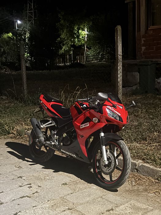 Honda     CBR125R