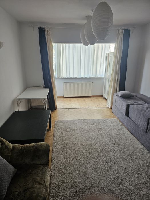 Inchiriere apartament 4 camere