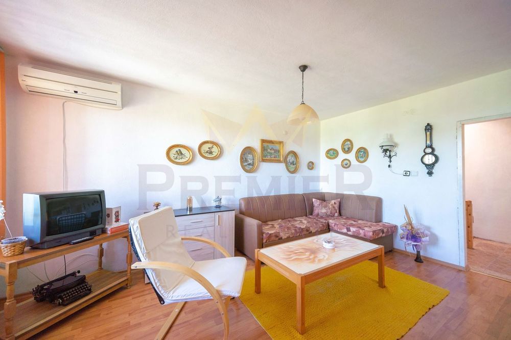 Къща в Добрич, област-гр.Балчик площ 152 цена 159000