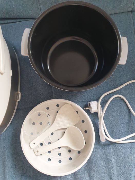 Vand Multicooker Philips HD4731/70 NOU