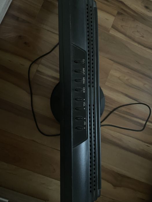 Монитор с тв тунер и дистанционно