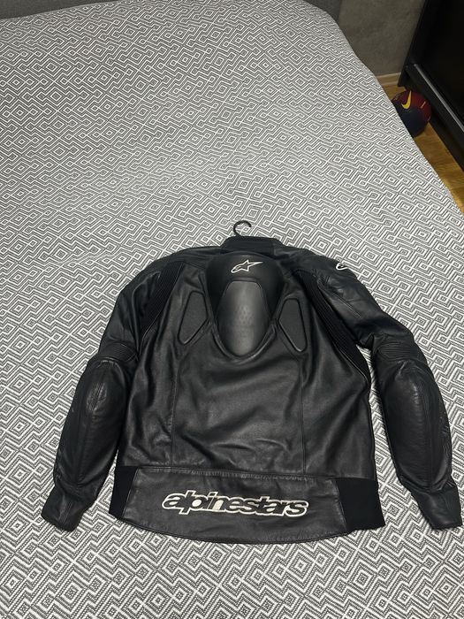 Цял екип Alpinestars Challenger V2