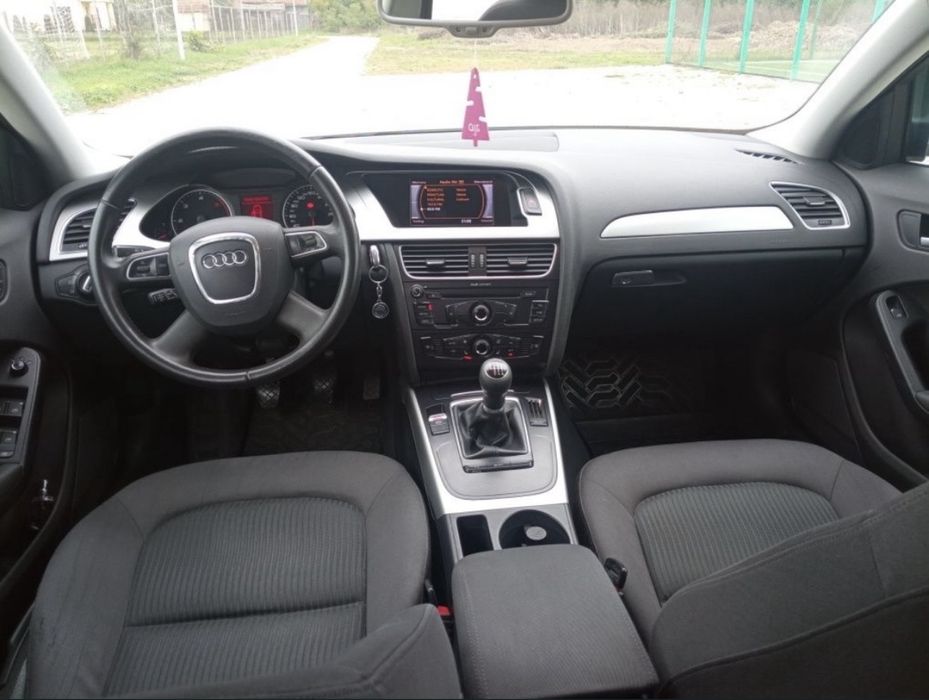 Audi. A4 B8 2011