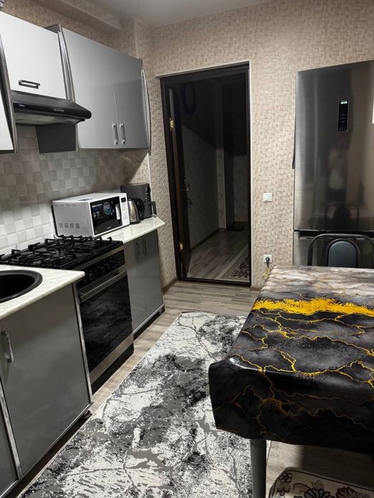 Продается 2-х комнатная квартира с ремонтом и с мебелью. Плюс балкон4м