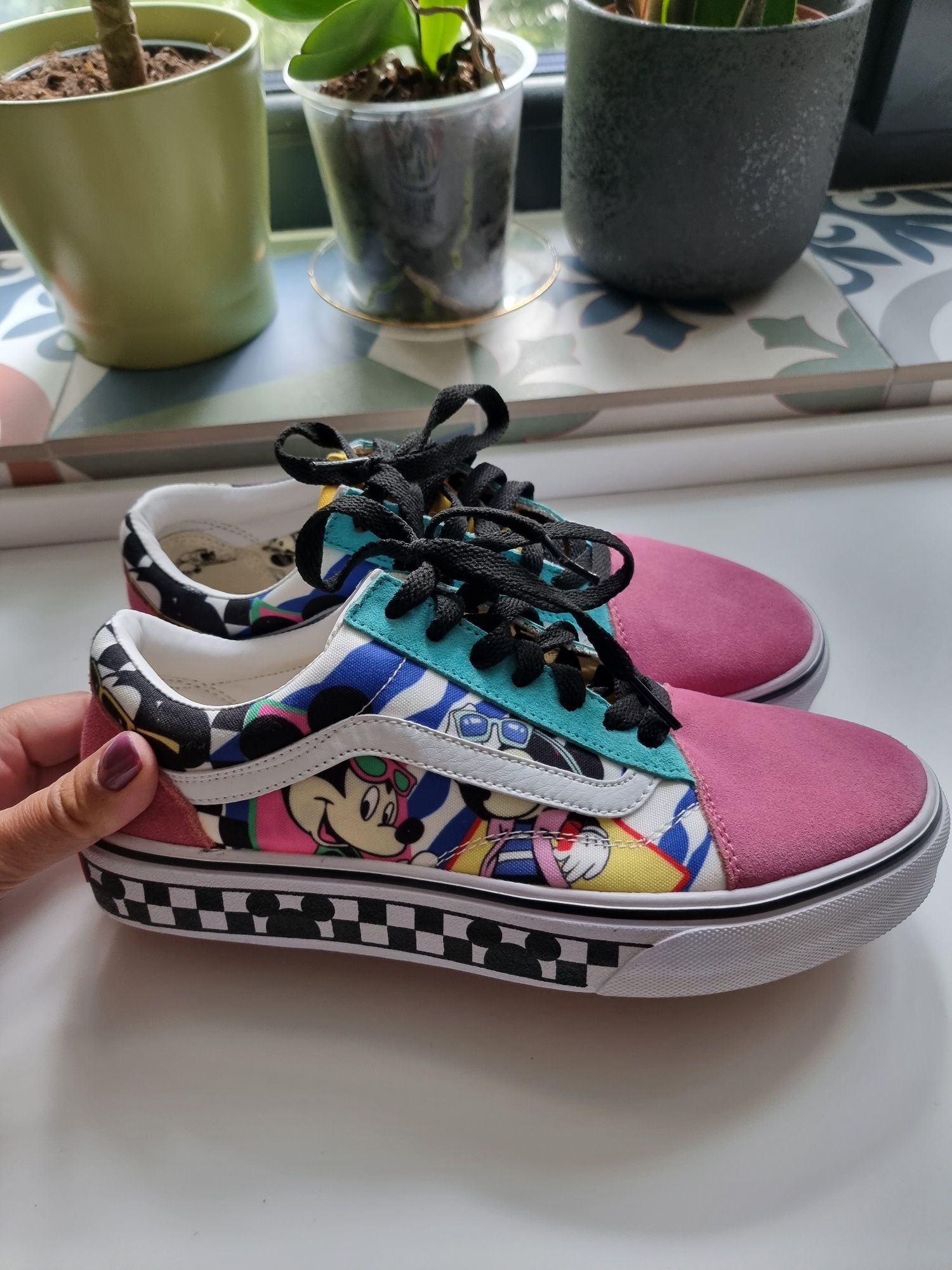 Vans 2024 disney 39