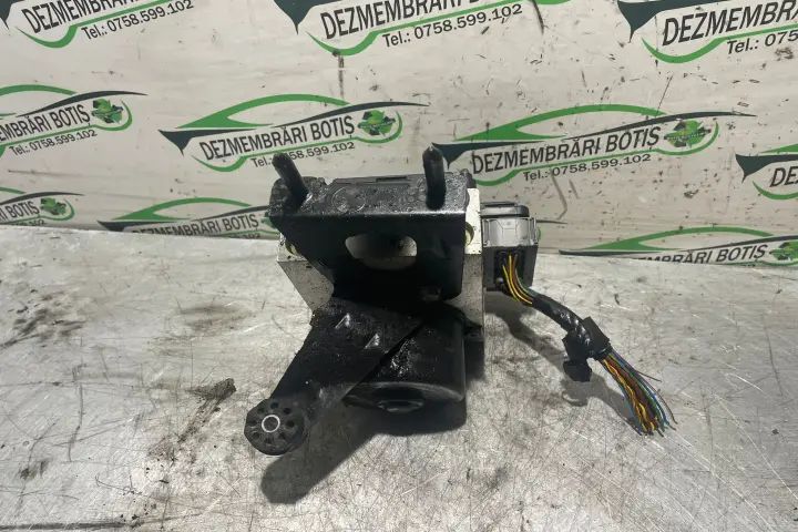Pompa ABS 106387798 BMW Seria 3 1999 316i MT (105 hp)