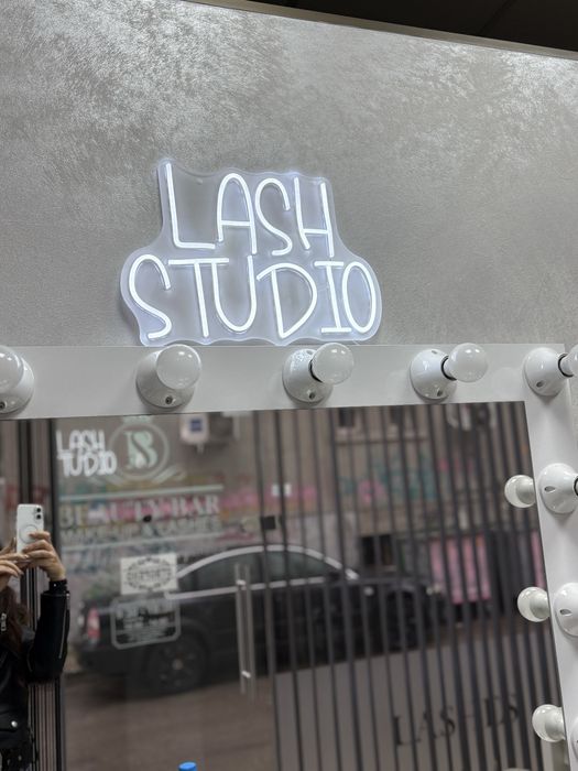 Табела Lash Studio