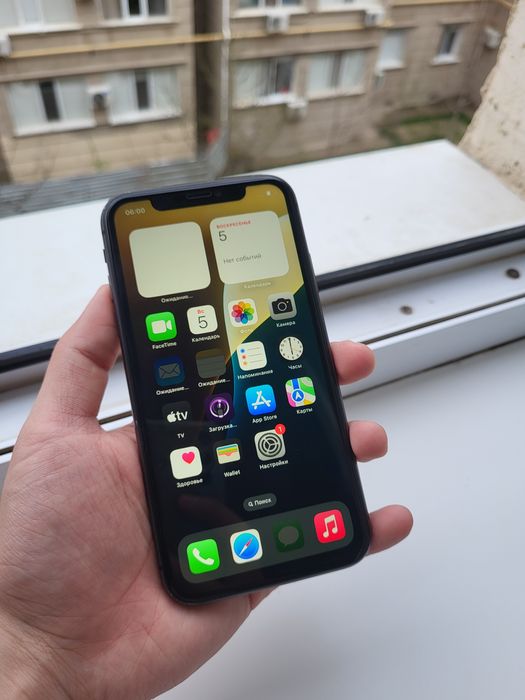 iPhone 11 64Gb AKB 83%