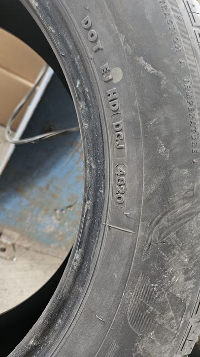225/60R18 Bridgestone 4бр.