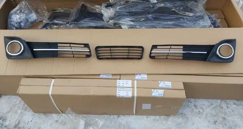 Оправа туманки Тойота Камри 50 USA SE/Toyota Camry 50 USA SE