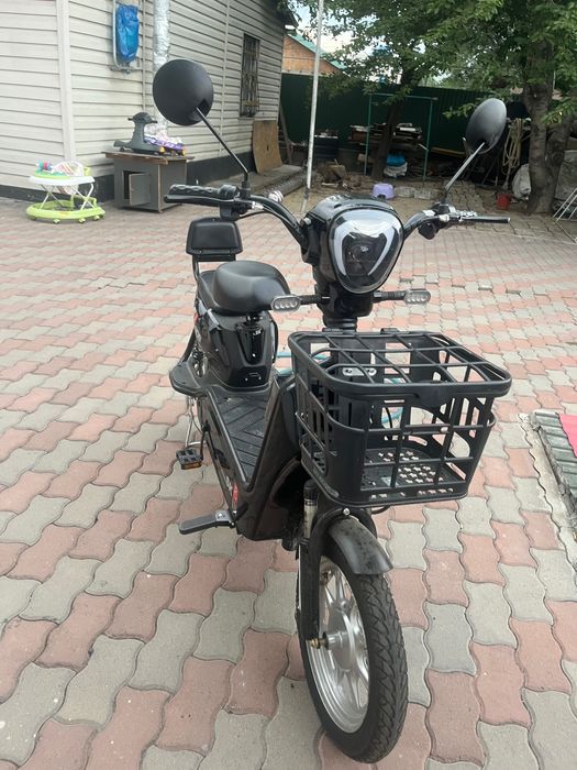 Продам скутер, едет 45 км/ч