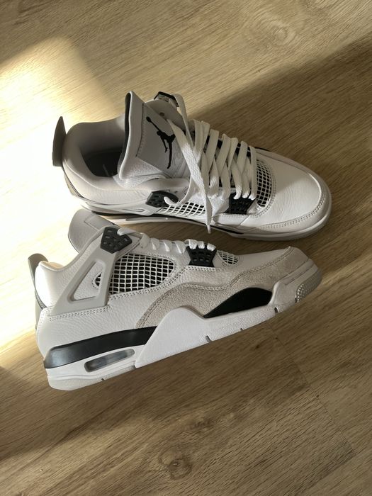 Jordan 4 military Black