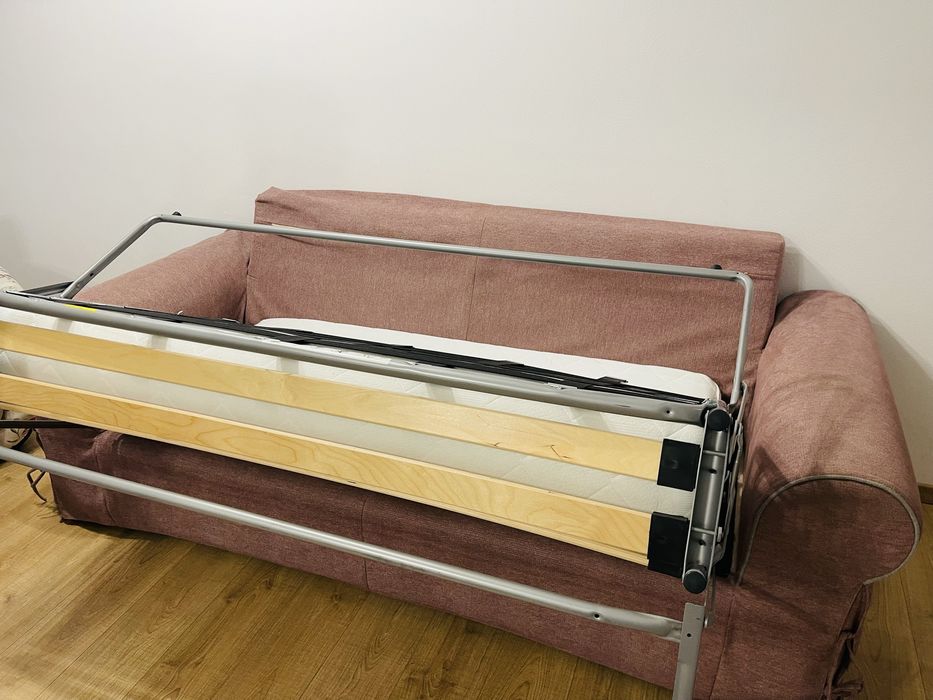 Canapea rabatabila cu saltea