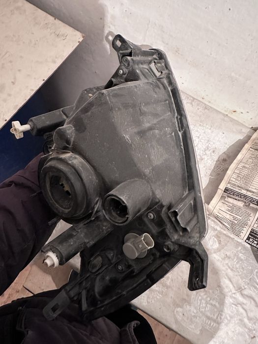 Лада Гранта водительский фара