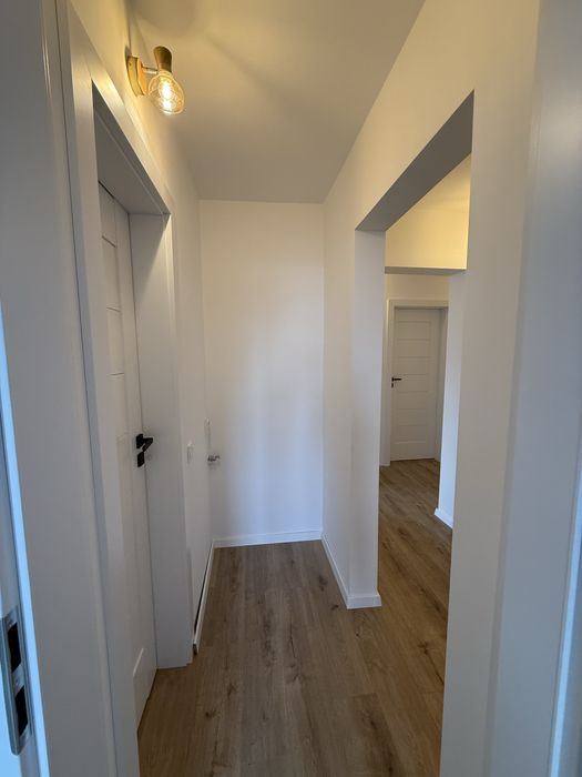 Proprietar vand Apartament 3 camere etaj 1