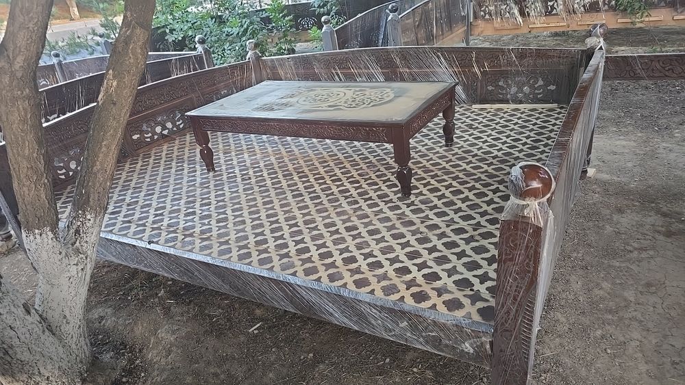 Сури тапчан карават